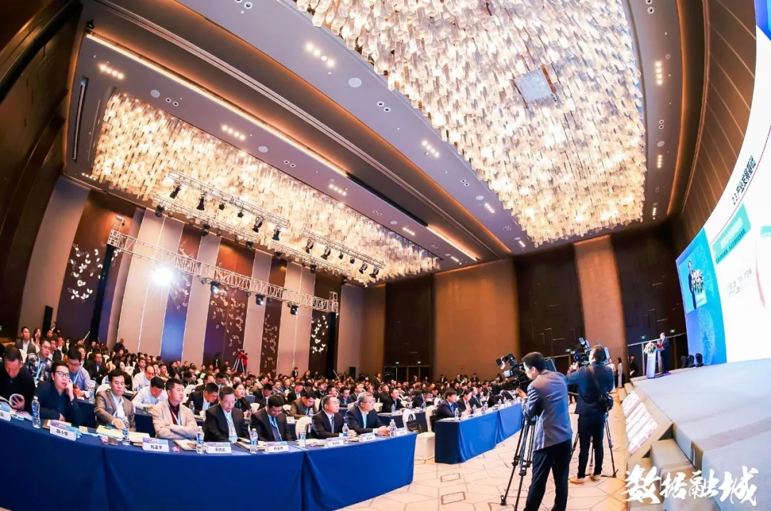 美林数据出席2019互联网岳麓峰会工业大数据圆桌会议并发表演讲